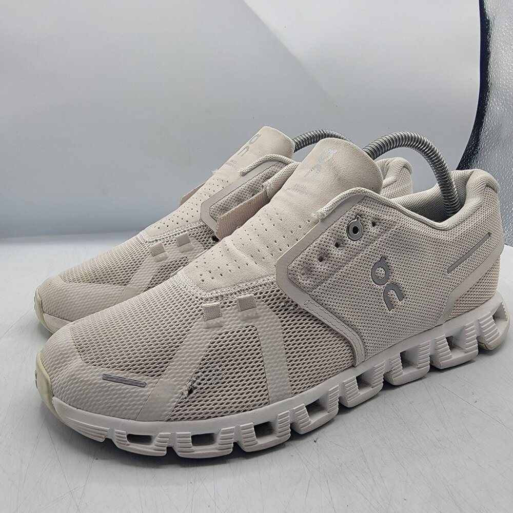 On Cloud 5 Women 10 Pearl White Athletic Shoes Running Walking Comfort Casual